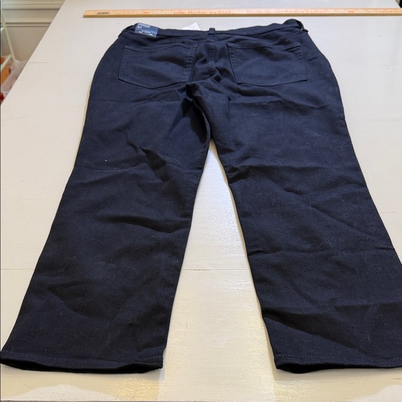 J. Crew Essential straight jean in all-day stretch Size 31 - Picture 14 of 14